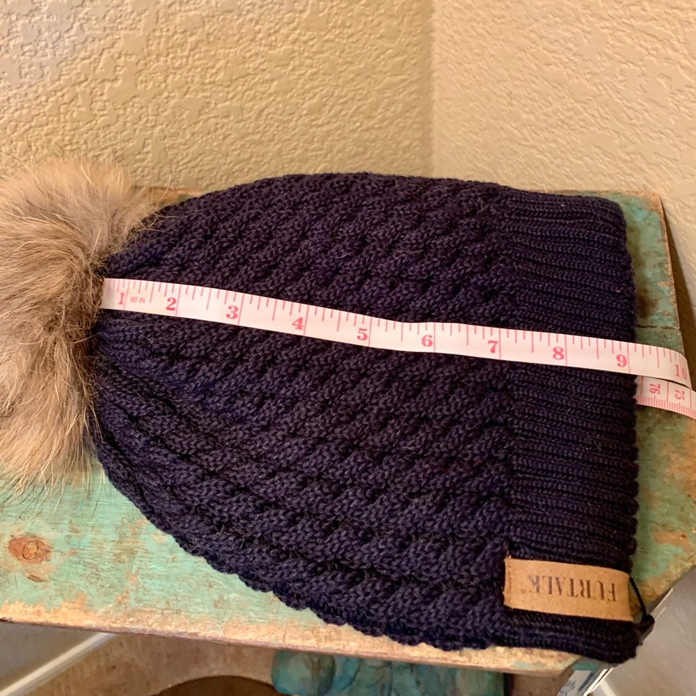 Furtalk Raccoon Pom Pom Hat OS - Picture 6 of 7
